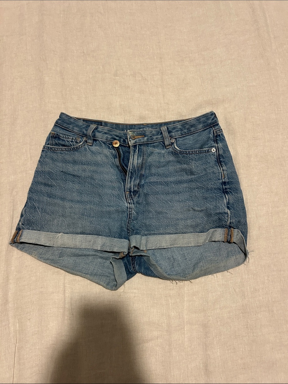American Eagle Outfitters Distressed Light Blue Roll-Cuff Denim Shorts